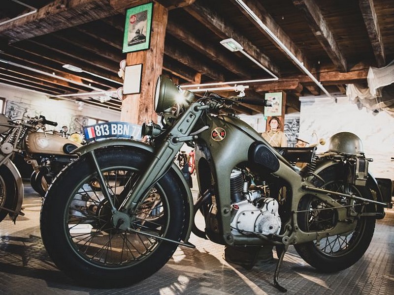 Moto SAM
