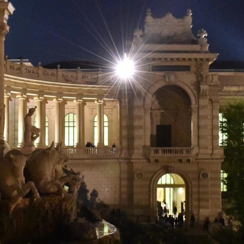 nuit museum pano